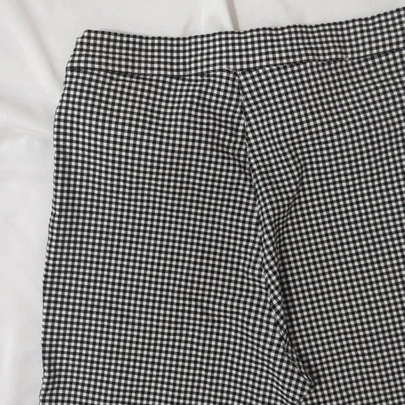 Urban Outfitters Susie High Rise Plaid Pants, Color Black/White Size 6 - Picture 12 of 15
